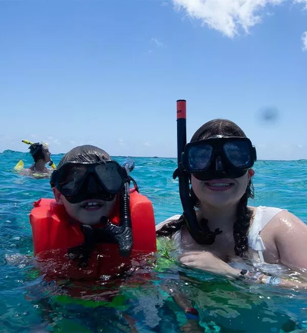 snorkeling in grand cayman
